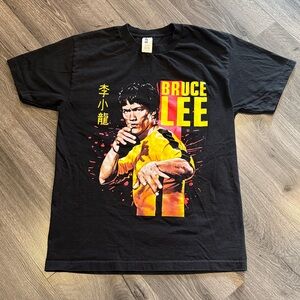 ❤️Bruce Lee Black and Yellow Graphic Tee